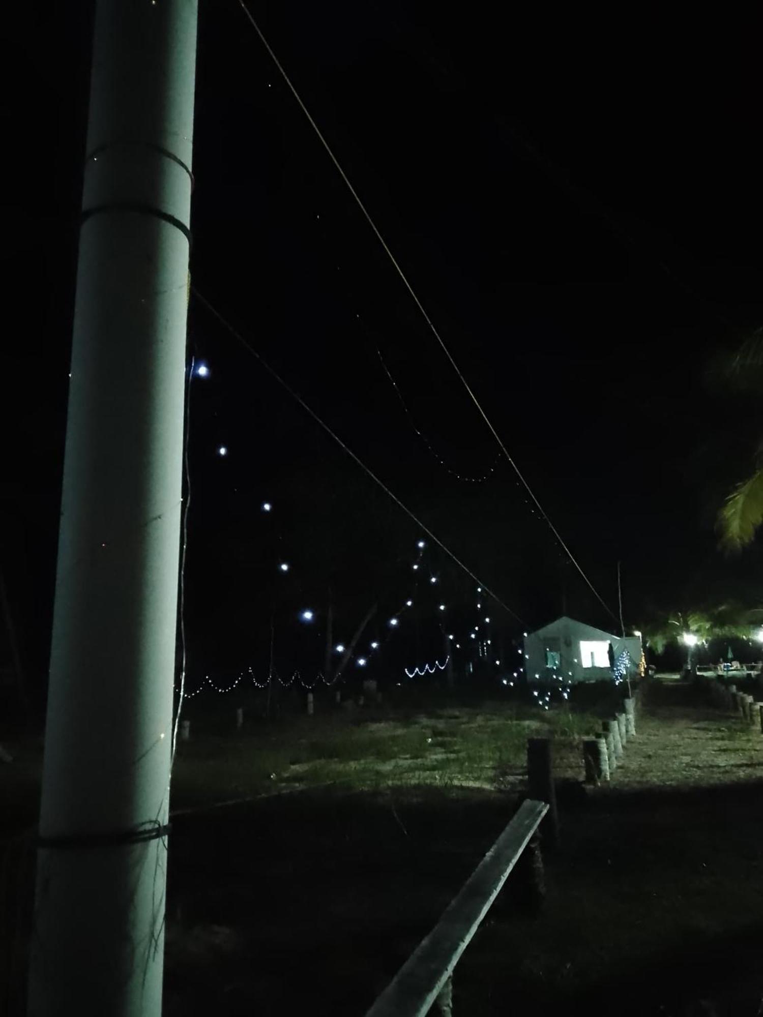 センポルナSebangkat Island Tun Sakaran Marine Parkアパートメント エクステリア 写真